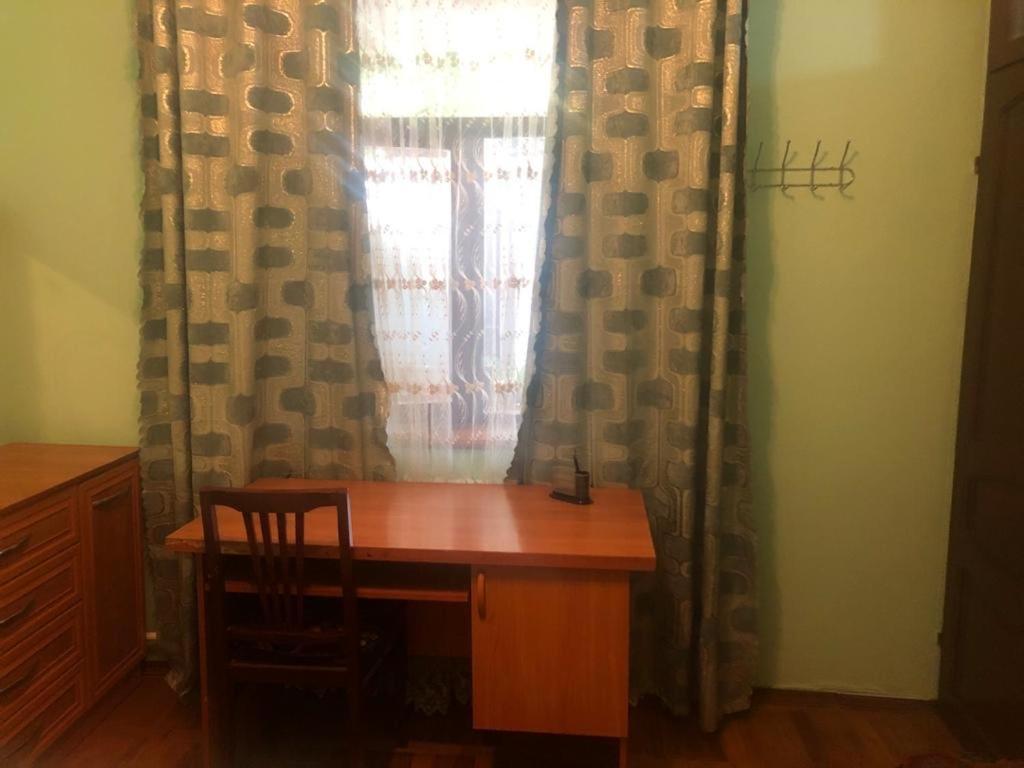 Guest House Vip Osh Luaran gambar