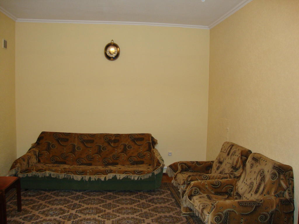 Guest House Vip Osh Luaran gambar