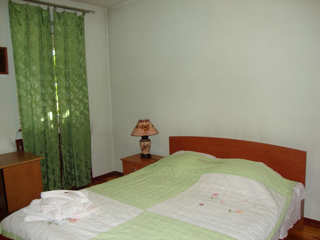 Guest House Vip Osh Bilik gambar